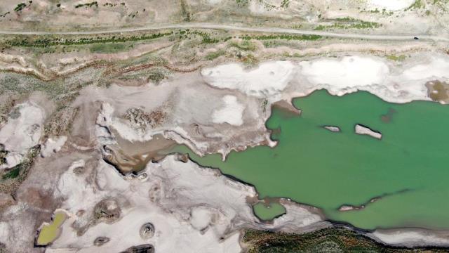 4 Eylül barajındaki su seviyesi yüzde 6'ya kadar düşen Sivas'ın 3 aylık suyu kaldı