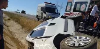 Hafif ticari araç, su kanalına devrildi: 1 yaralı