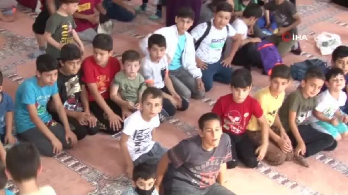 Kur'an kursu miniklerine '112' öğretildi