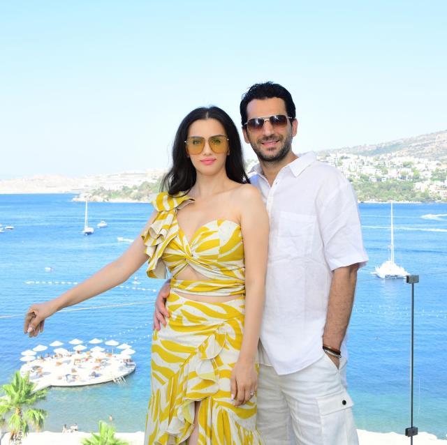 Murat Yıldırım ve İman Elbani çifti bebek bekliyor Murat Yıldırım ve İman Elbani çifti bebek bekliyor