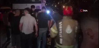 Avcılar'da fabrika yangınının çıktığı caddede trafik akışını sağlayan bekçiye araba çarptı