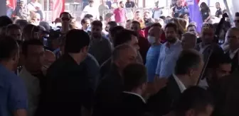 Bakan Kurum: 'Rüzgar olsanız şu ulu çınarın yaprağını bile sallayamazsınız'