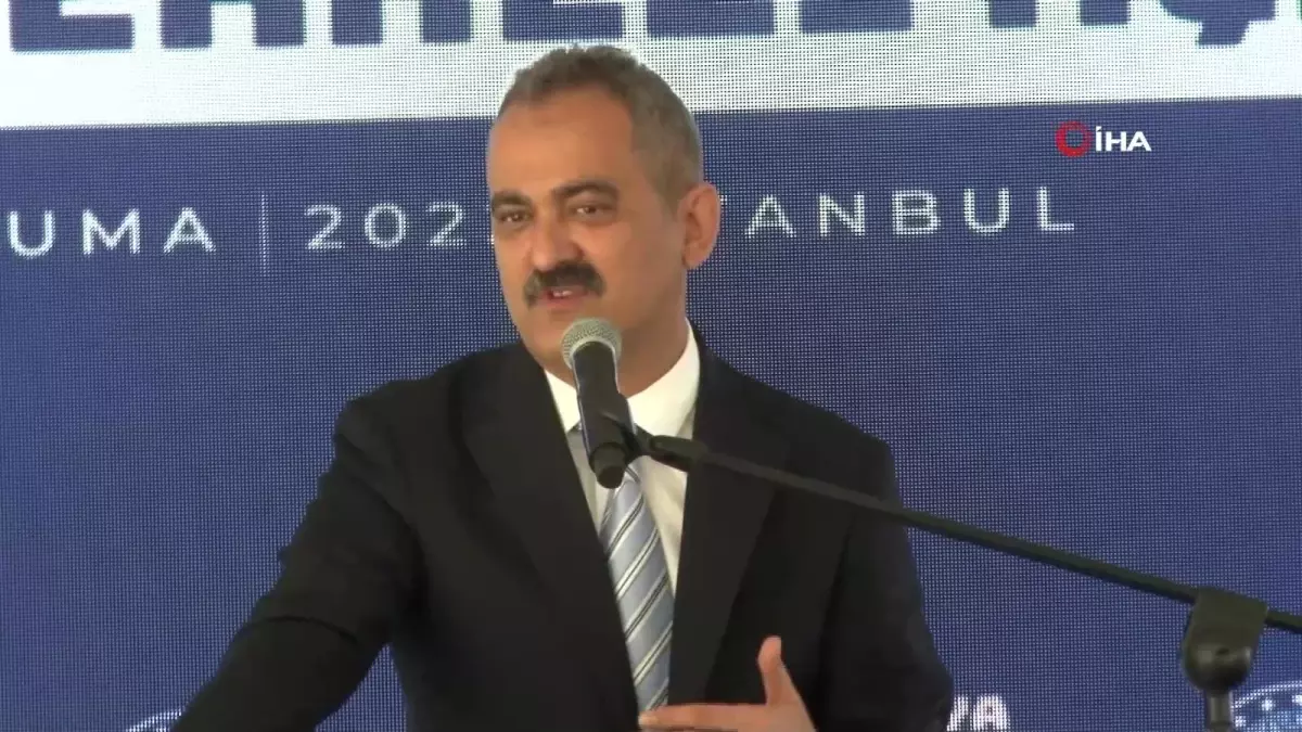 Bakan Özer: 'Bu gerçekten Türkiye için çok kritik bir proje ve bunun çok başarılı olması lazım'