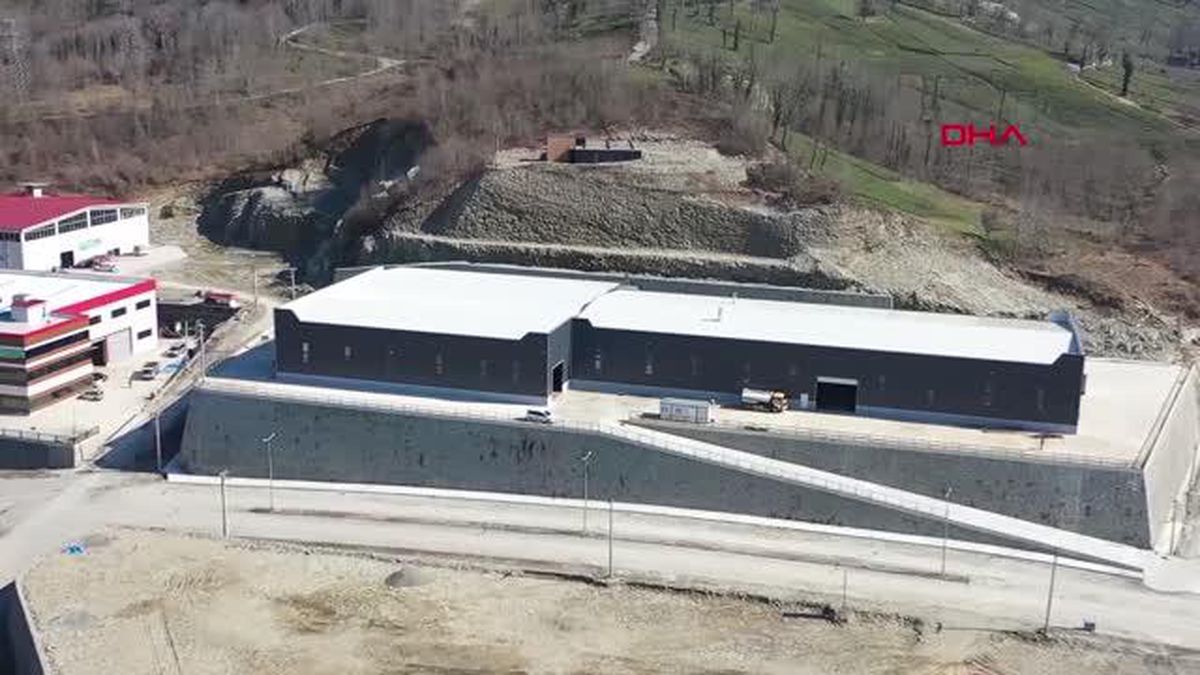 ÇAY ÇÖPÜNDEN MANGAL KÖMÜRÜ VE ELEKTRİK ENERJİSİ ELDE EDİLDİ