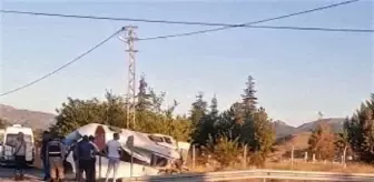 Elazığ haberi: Elazığ'da yük treni hemzemin geçitte minibüse çarptı