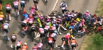 Kadınlar Fransa Bisiklet Turu'na, 50'den fazla sporcunun karıştığı akılalmaz kaza damga vurdu