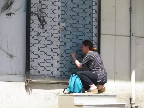 Son dakika haberi: ÖLDÜRÜLEN ELİF GÜNEŞ'İN İŞ YERİ ÖNÜNDE GÖZYAŞI VE İSYAN Son dakika haberi: ÖLDÜRÜLEN ELİF GÜNEŞ'İN İŞ YERİ ÖNÜNDE GÖZYAŞI VE İSYAN