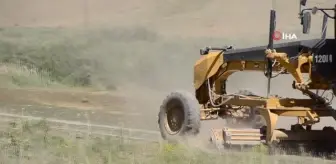 Şırnak yaylalarındaki yol onarım çalışmaları devam ediyor