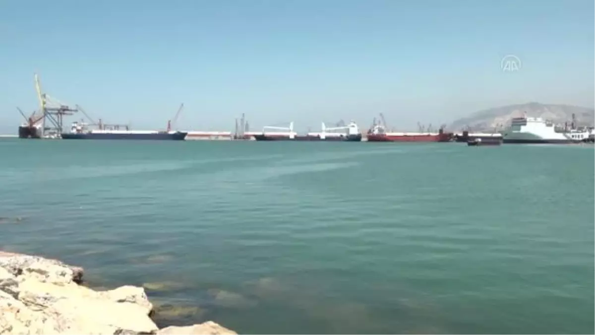 İzmir haber... TRABLUSŞAM - Suriye rejimi bayraklı tahıl yüklü geminin limanımıza demirlemesinden dolayı uyarı aldık