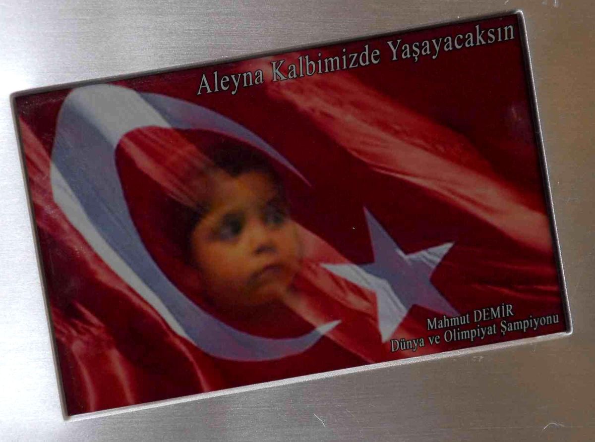Son dakika haberleri! Güngören'deki bombalı saldırıda hayatını kaybeden 3 yaşındaki Aleyna'nın gelinliği mezarına konulmuştu