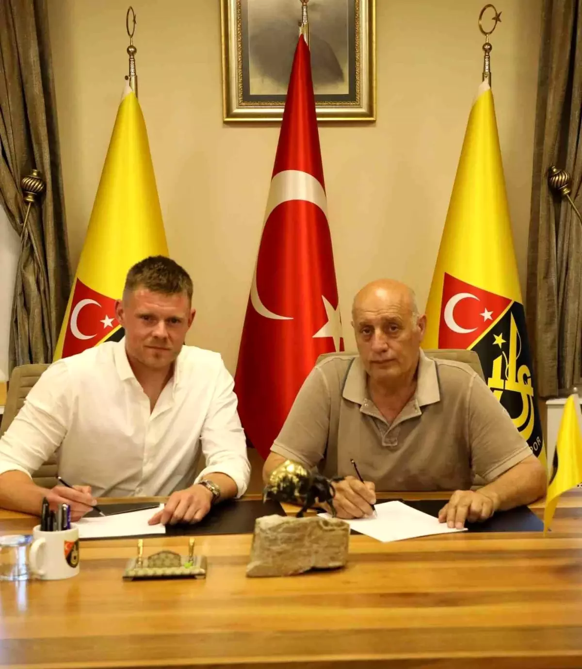 İstanbulspor'a Danimarkalı eldiven