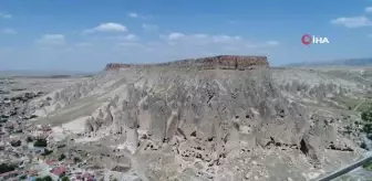 Son Dakika | Kapadokya'nın giriş kapısındaki Selime Katedrali'ne ziyaretçi ilgisi arttı