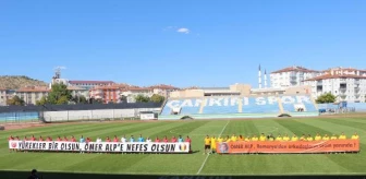 SMA'lı Ömer Alp için 'Türkiye ve Romanya Şöhretler Futbol Müsabakası' yapıldı