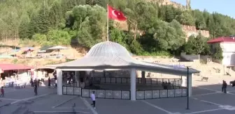 Kahramanmaraş gündem haberleri: KAHRAMANMARAŞ - Ekinözü içmelerindeki yoğunluk esnafın yüzünü güldürüyor