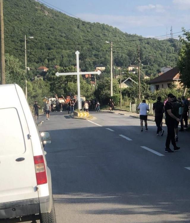 Sırbistan lideri Vucic'ten iki ülke arasında gerginliği yükselten açıklama: Kosavalı Sırplar daha fazla zulme tahammül göstermeyecek
