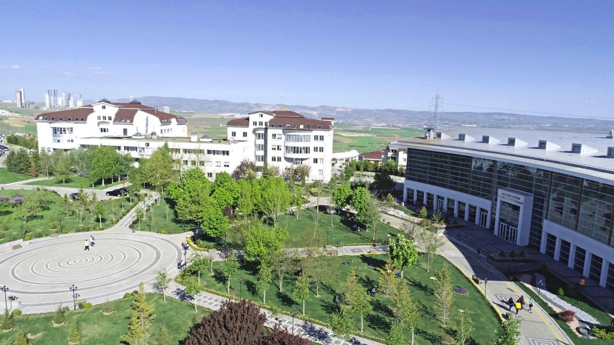 Atılım Üniversitesi Kampüs Hayatı