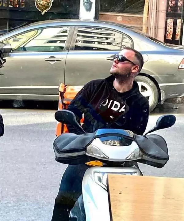 Gece laf attığı genci, nişanlısının gözü önünde öldürdü Gece laf attığı genci, nişanlısının gözü önünde öldürdü