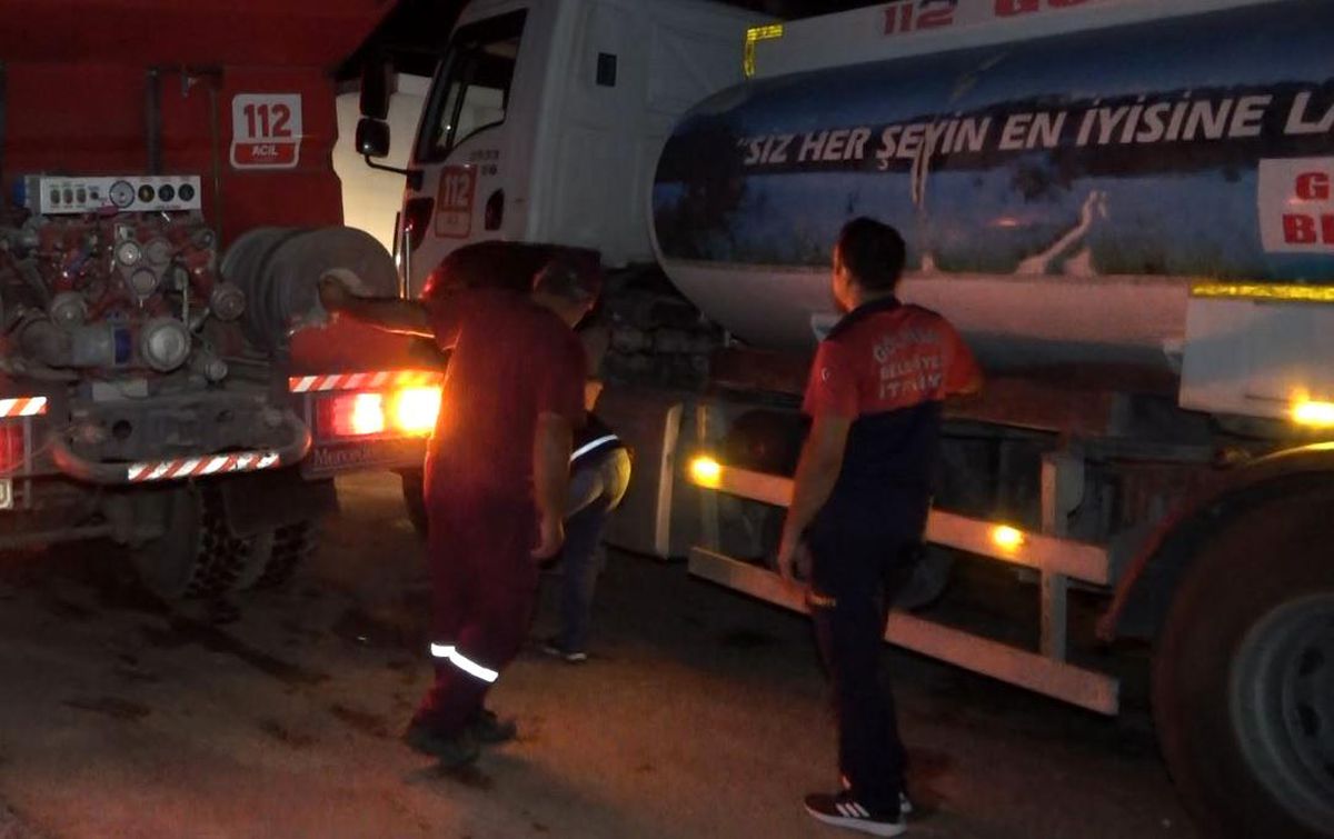 Son dakika haberi... Burdur yangınında ekiplerin gece mesaisi