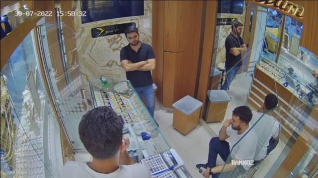 Dili boğazına kaçan genç adama hayati müdahale kamerada