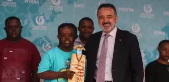 Hartum Büyükelçiliği, Sudan'da başarılı down sendromlu ve görme engelli öğrencileri ödüllendirdi