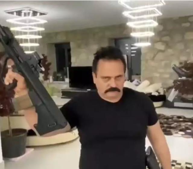 Kendisini 'mehdi' ilan eden Tuncer Çiftçi, kadın müritleriyle video paylaştı