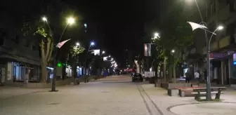 MİTROVİCA - Kosova'da siren sesleri duyuldu