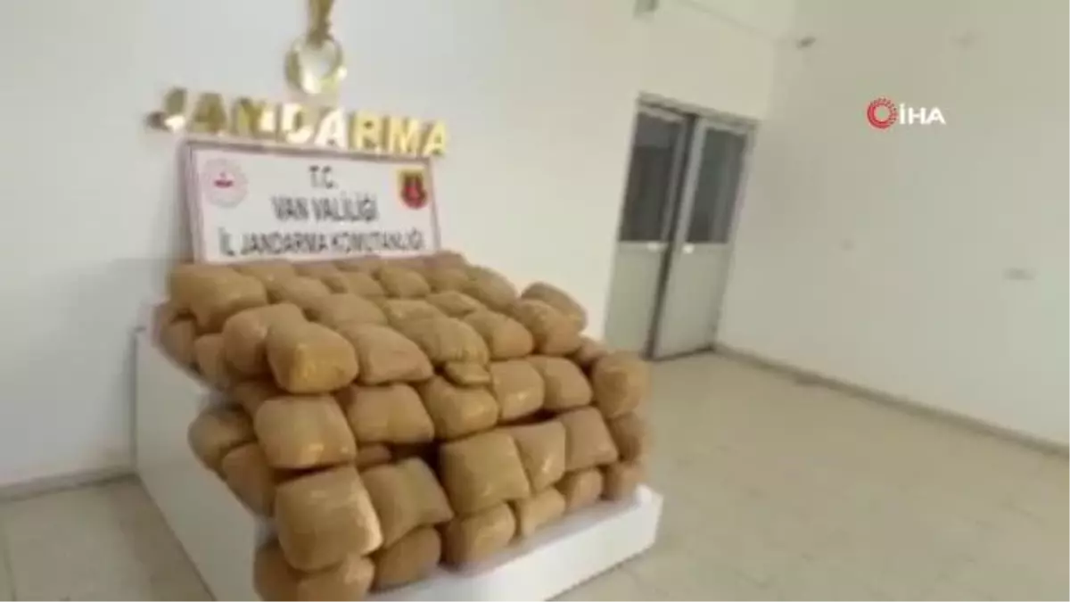 Van haberi: Van'da 21 çuvalda 700 kilogram esrar ele geçirildi