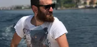 Viraja hızlı girip, motosikletten savrulan sürücü öldü