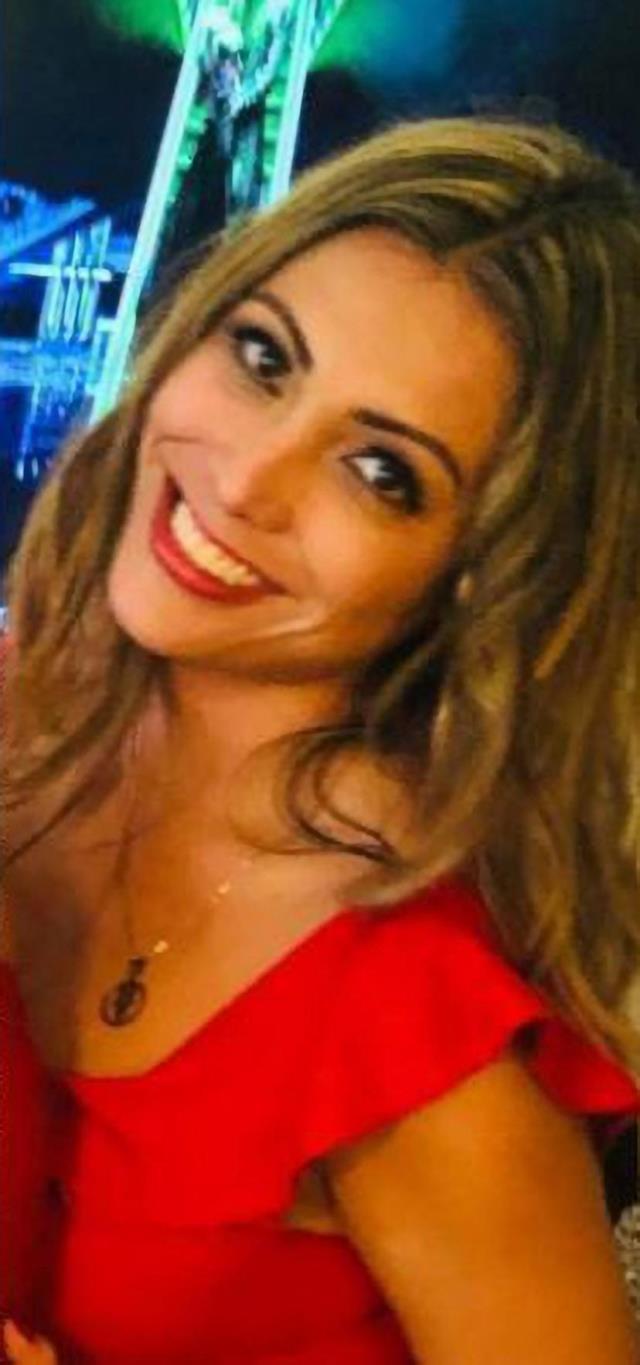 Göğüs küçültme ve kalça estetiği yaptıran genç kadın, 'et yiyen enfeksiyon' kapıp öldü