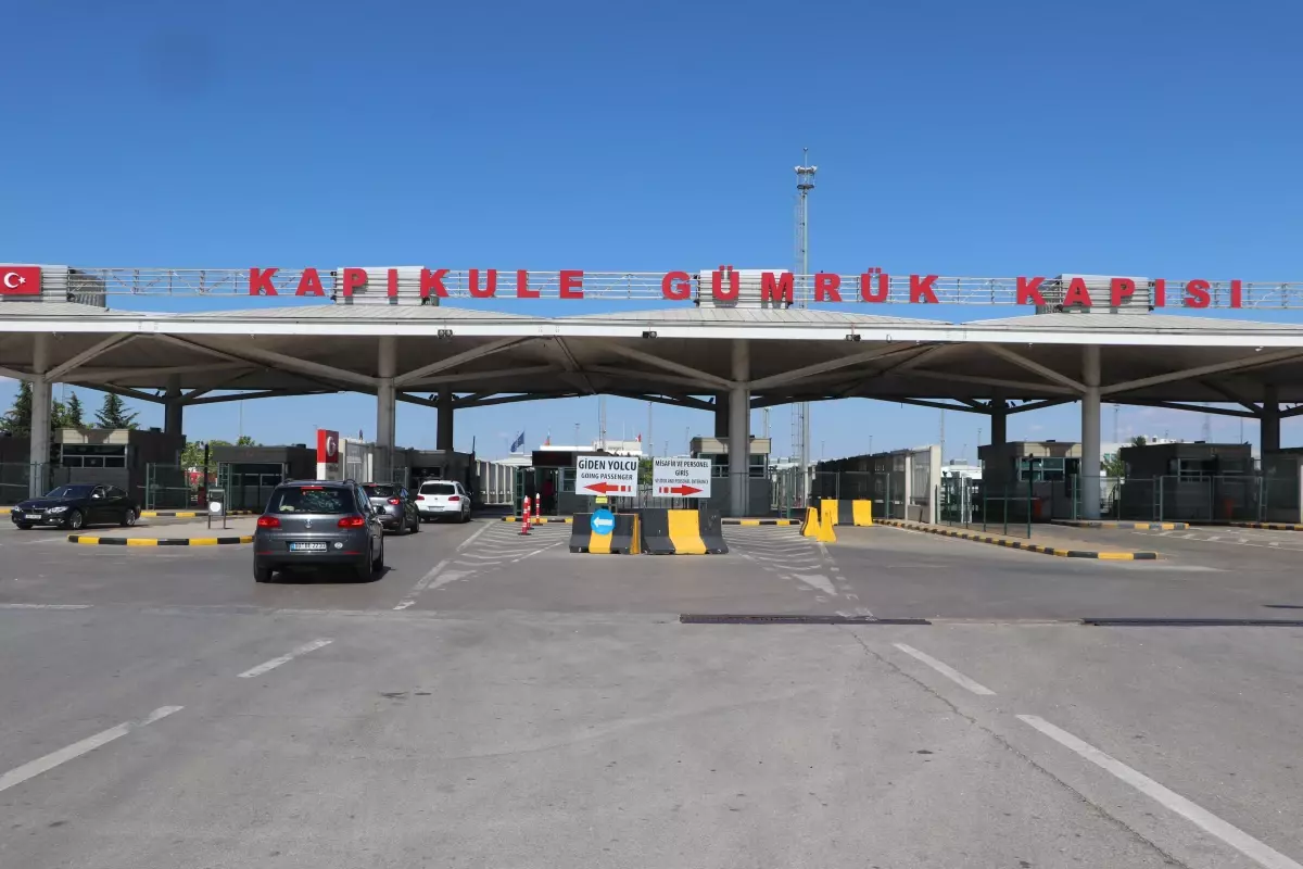 Gurbetçilerin dönüş yolculuğu devam ediyor