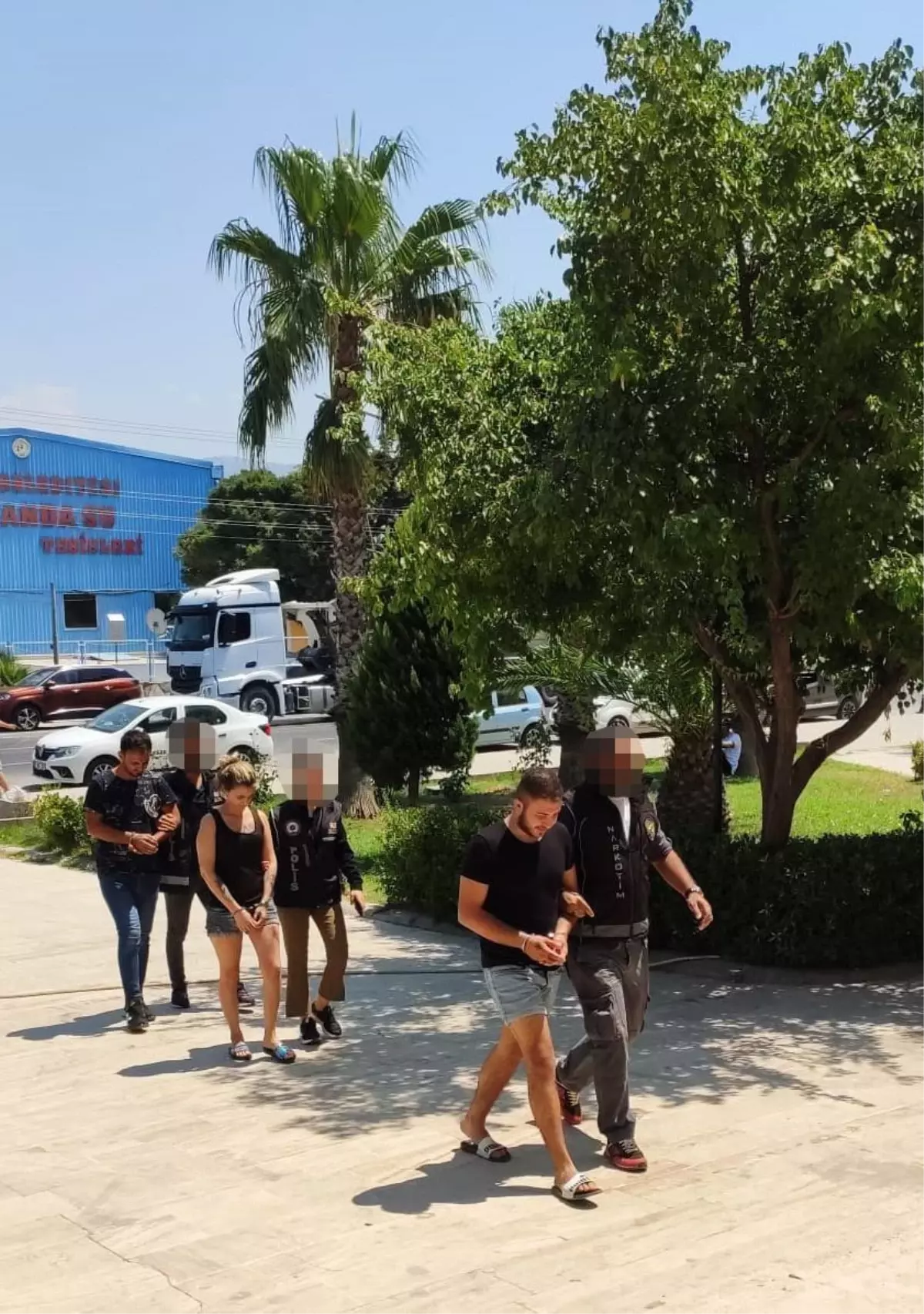 Son dakika haber: Muğla'da uyuşturucu operasyonunda 3 zanlı tutuklandı