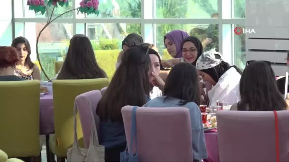 Tuzla'da 'Üniversite Tercih ve Kariyer Buluşması' düzenlendi