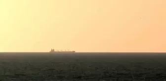 Ukrayna'dan yola çıkan mısır yüklü gemi Rumeli Feneri açıklarında demirledi