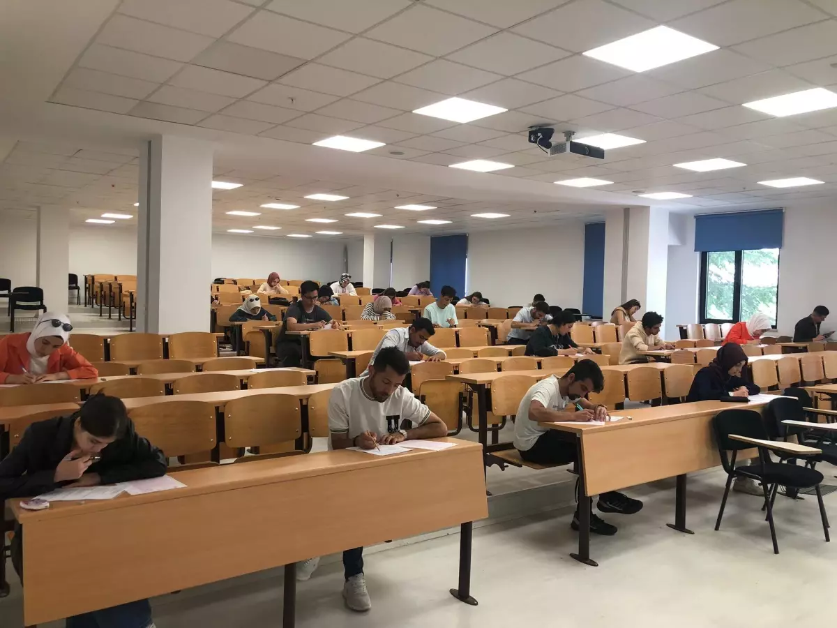 Yüksek İhtisas Üniversitesi Bölümleri