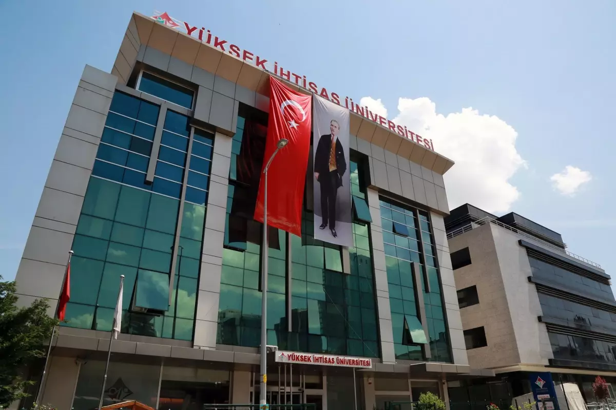 Yüksek İhtisas Üniversitesi Ücretleri