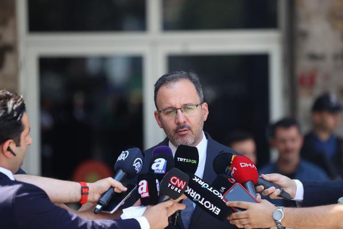 Bakan Kasapoğlu: Farklı görüşleri masaya yatırdığımız önemli bir toplantı gerçekleştirdik