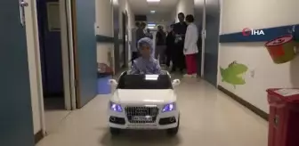 Çocuklar ameliyata akülü araba ile gidiyor
