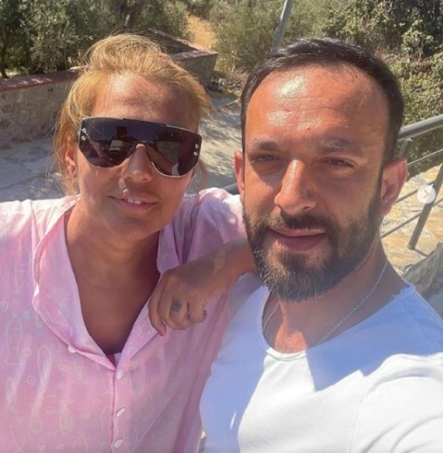 Demet Akalın'ın başından aşağı içki döktüğü garson konuştu: Gurur duydum