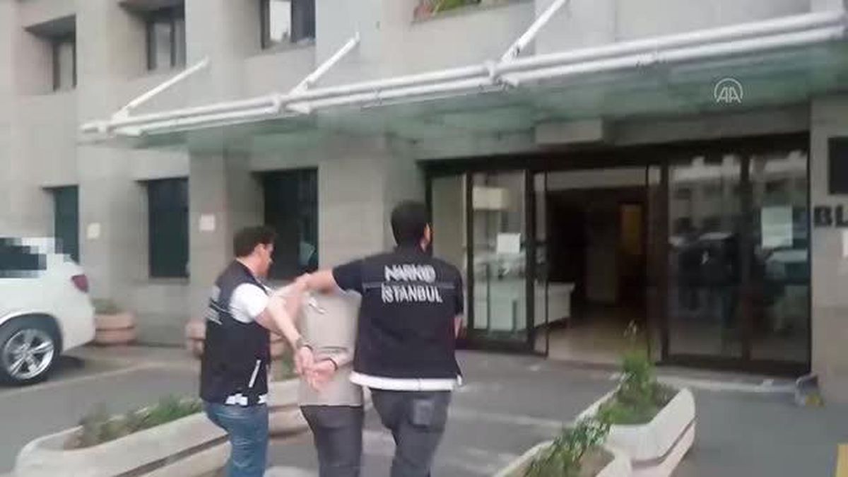 Avcılar'da uyuşturucu sattığı iddiasıyla bir kişiyi darbeden şüpheli gözaltına alındı