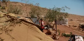 Batı Şeria'da yerleşimci şiddetine maruz kalan Filistinli bedeviler göçe zorlanıyor (2)