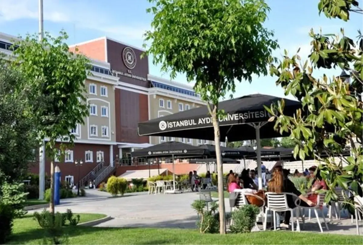 İstanbul Aydın Üniversitesi Bölümleri