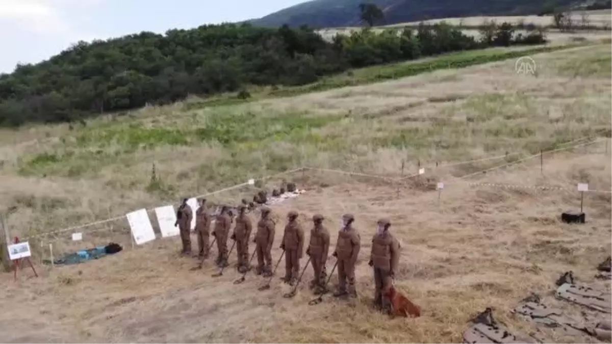 Mehmetçik, Karabağ'ın mayınlardan temizliğinde Azerbaycan'a desteğini sürdürüyor