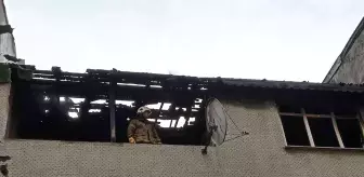 Son dakika haberleri | Sultangazi'de korkutan yangın: İtfaiye ekipleri diğer binalara sirayeti güçlükle engelledi