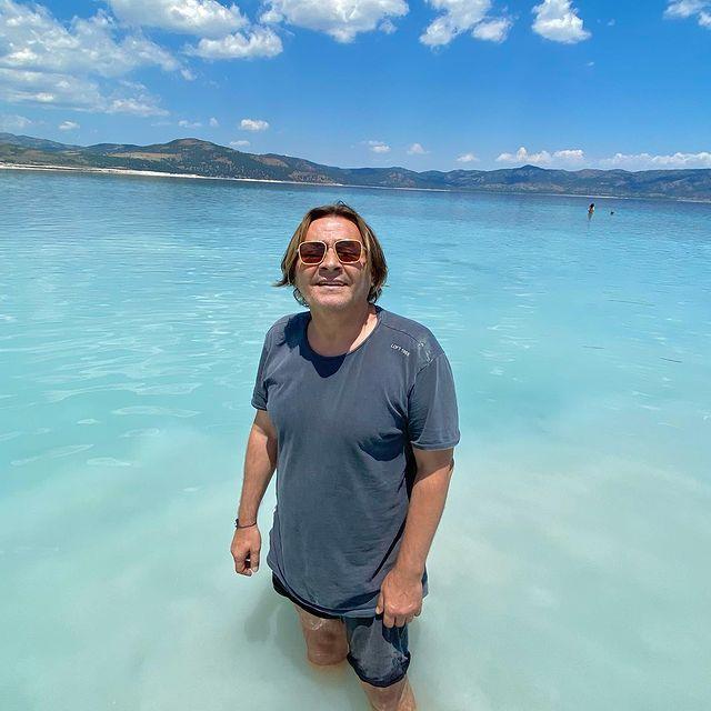 Armağan Çağlayan'dan 'Sonunu hazırlıyorsun' diyen takipçisine cevap: Eleştiri ve hakaret arasındaki çizgiyi öğrenin Armağan Çağlayan'dan 'Sonunu hazırlıyorsun' diyen takipçisine cevap: Eleştiri ve hakaret arasındaki çizgiyi öğrenin