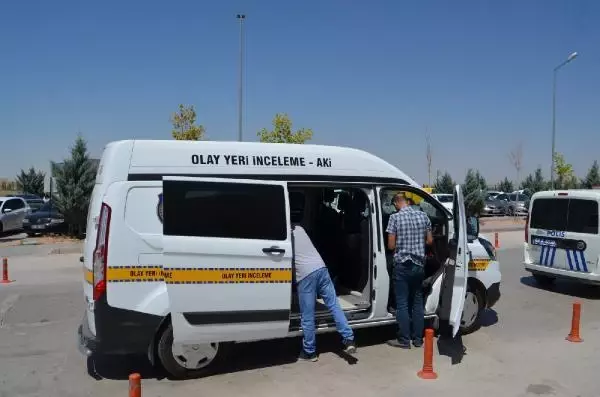 Kız arkadaşını silahla vurup ağır yaraladı, 'Şaka yaparken oldu' diye kendini savundu