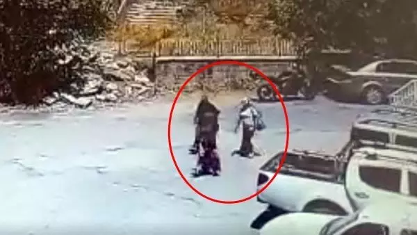 Evlerden hırsızlık yapan 3 kadın, kamera görüntülerinden tespit edilip yakalandı