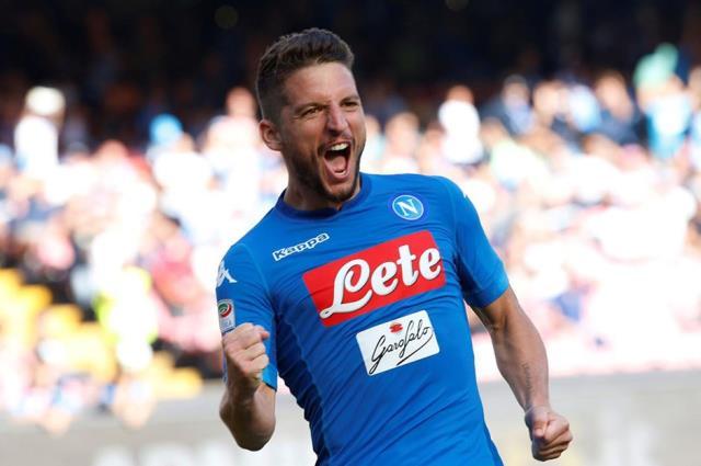 Galatasaray'dan yılın bombaları! İki süper yıldız aynı uçakla İstanbul'a geliyor