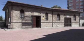 Konya kültür sanat haberleri: Konya İl Eğitim Tarihi Müzesinde 10 bine yakın materyal sergileniyor