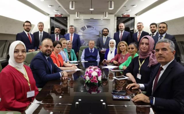 Son Dakika: Cumhurbaşkanı Erdoğan'dan, KPSS iddialarına ilişkin ilk yorum: ÖSYM şaibeleri ortadan kaldırarak yoluna devam edecek