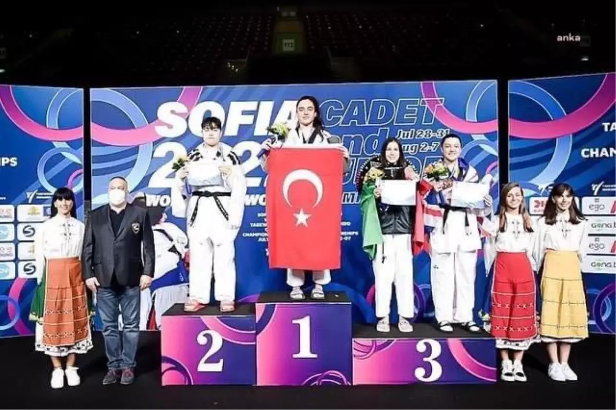Ankara gündem haberleri... Ankara Büyükşehir Belediye Spor Kulübü Sporcusu Sude Yaren Uzunçavdar, Dünya Gençler Tekvando Şampiyonası'nda Dünya Şampiyonu Oldu